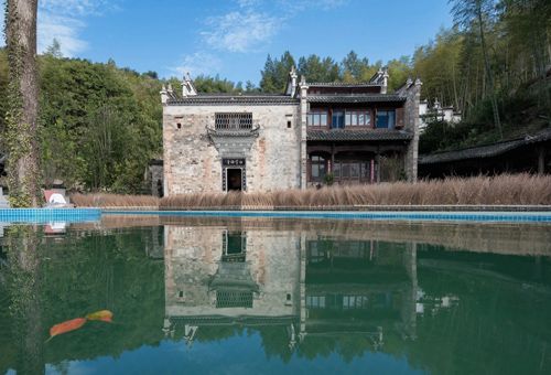 青梅学社-宏村半山诗莉莉酒店,安徽 /建筑