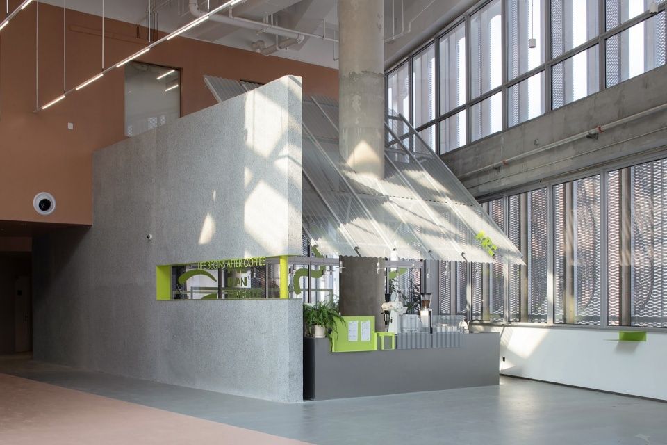 拾集建筑办公室及盎然咖啡,上海 / 拾集建筑