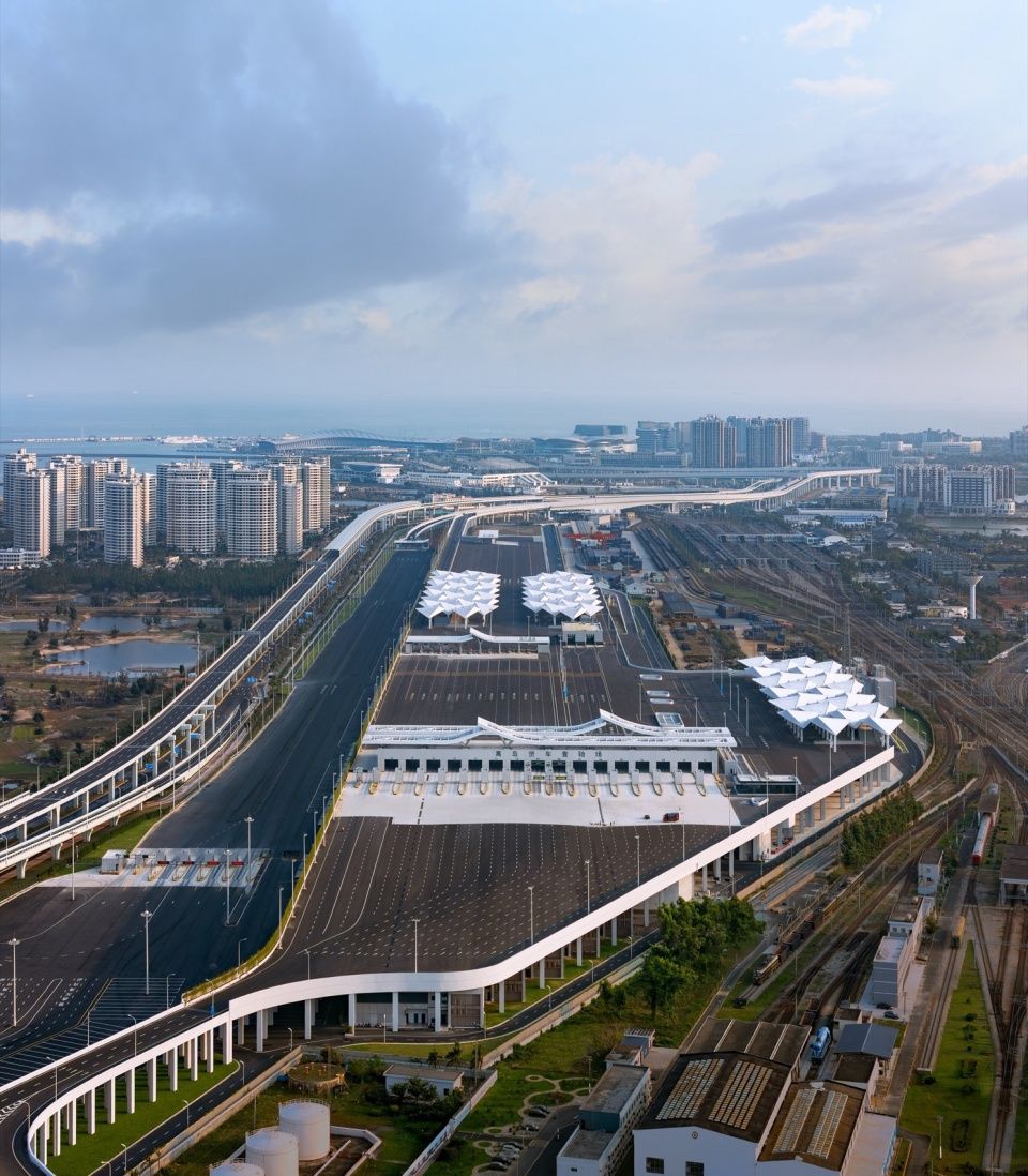 海口新海港片区“二线口岸”货物集中查验场所 / 华阳国际设计集团
