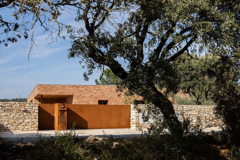 Lameira住宅,葡萄牙 / João Pedro Pedrosa – Arquitectos