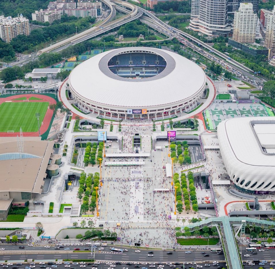 深圳市体育中心景观设计 / LOLA Landscape Architects