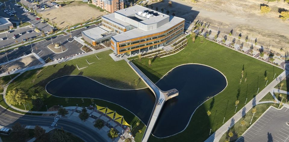 威奇托州立大学巴顿商学院–伍尔西楼，美国 / Gensler