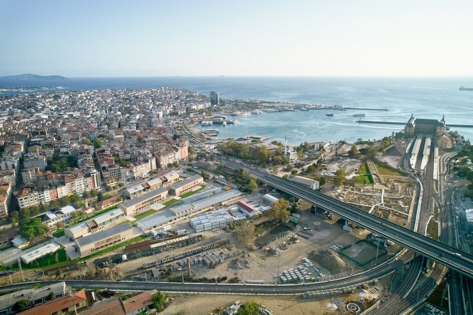 土耳其国家铁路局临时办公室及画廊,伊斯坦布尔 / Erhan Vural Architecture + Urban Design Office