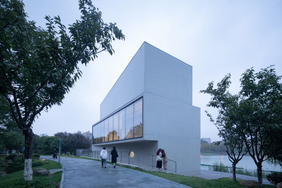 镜像，湖南长沙 / 地方工作室 + 湖南大学设计研究院有限公司