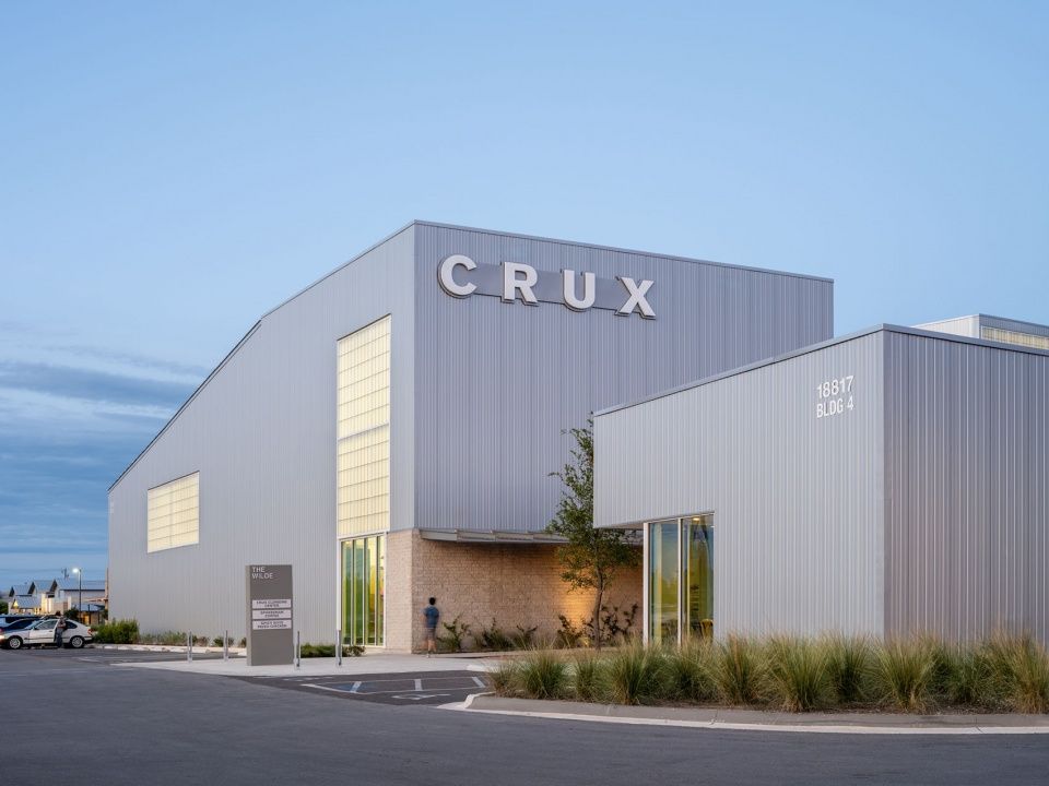 Crux Pflugerville多功能运动场馆,美国德州 / Derrington Building Studio