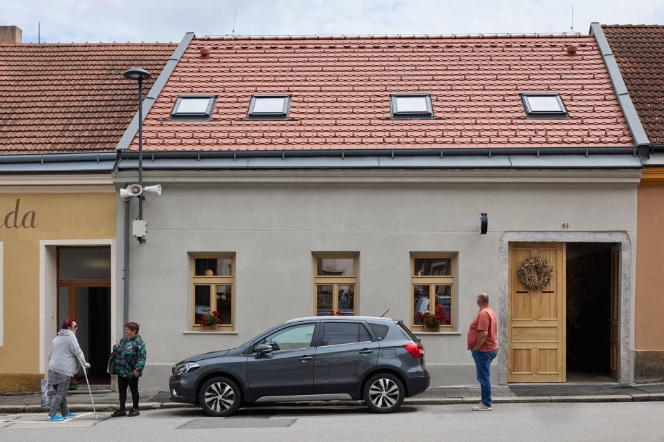 K66咖啡馆与联排住宅,捷克 / matěj šebek architekti
