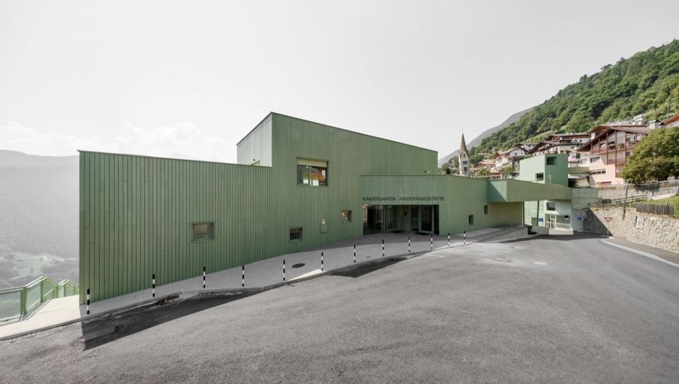 一座绿色之桥,意大利 / Roland Baldi Architects