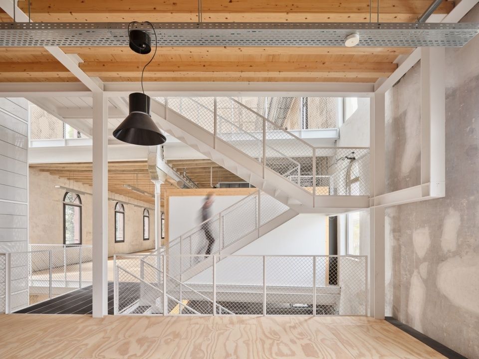 Palo Alto商业孵化器,巴塞罗那 / Taller 9S Arquitectes