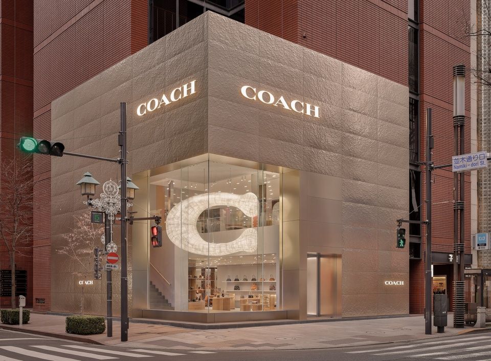 Coach银座旗舰店,东京 / CURIOSITY