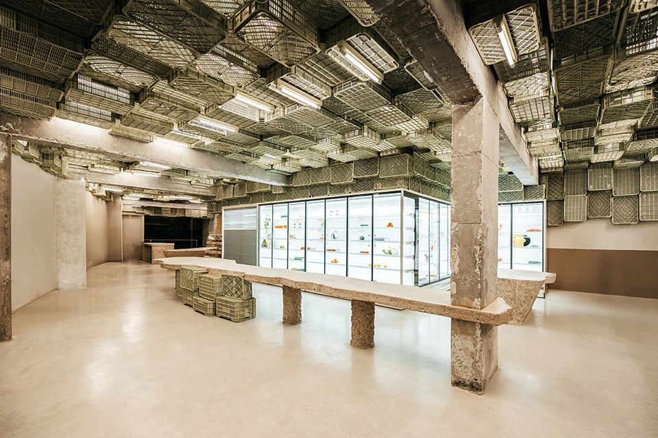 塑料盒-Akelarre 超市,西班牙 / Minimal Studio