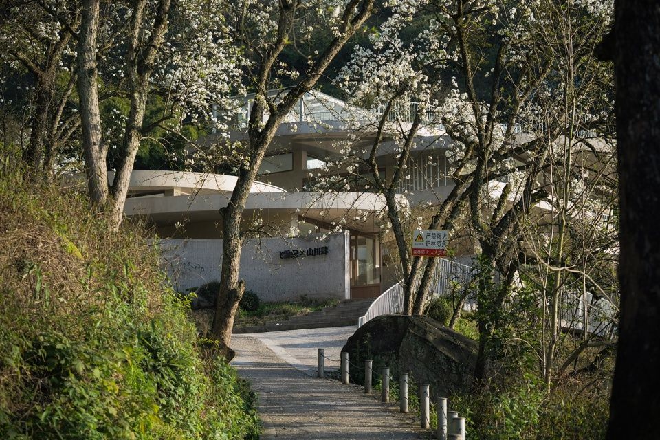 不在山林·飞雪纪,泸州 / 小隐建筑