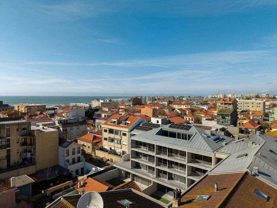 Hintze Ribeiro多户住宅，葡萄牙 / Helder Da Rocha Arquitectos