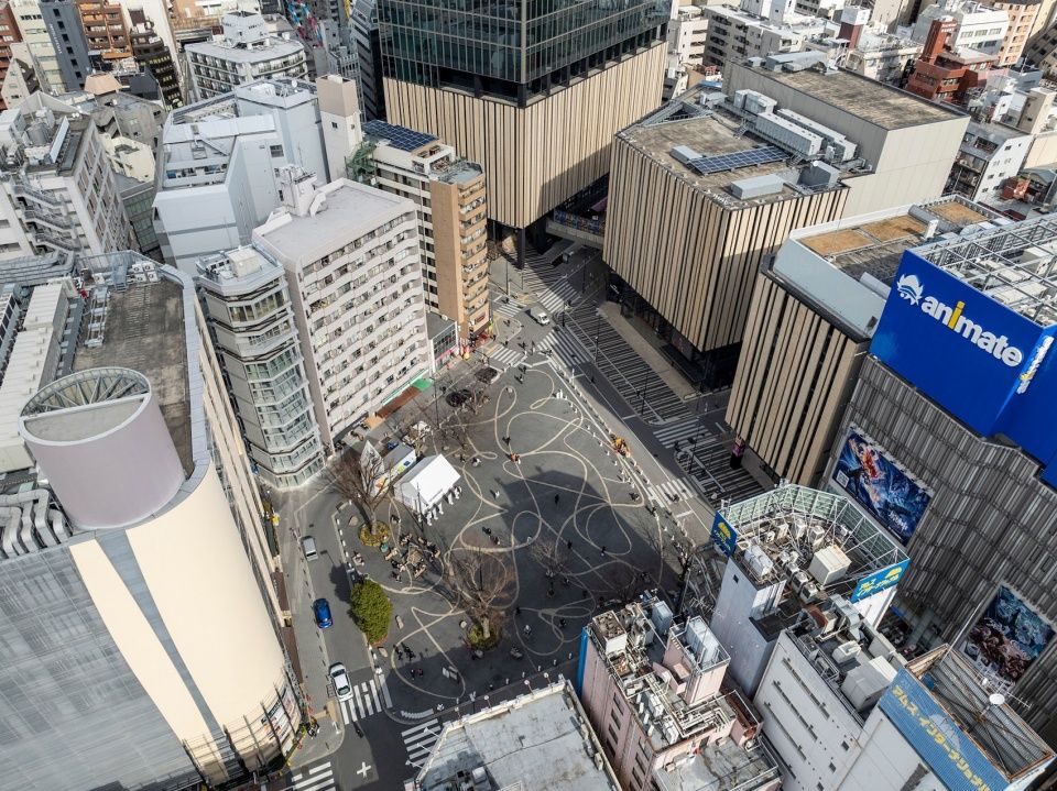 池袋公园的高窗花园,日本 / KEY OPERATION INC. / ARCHITECTS
