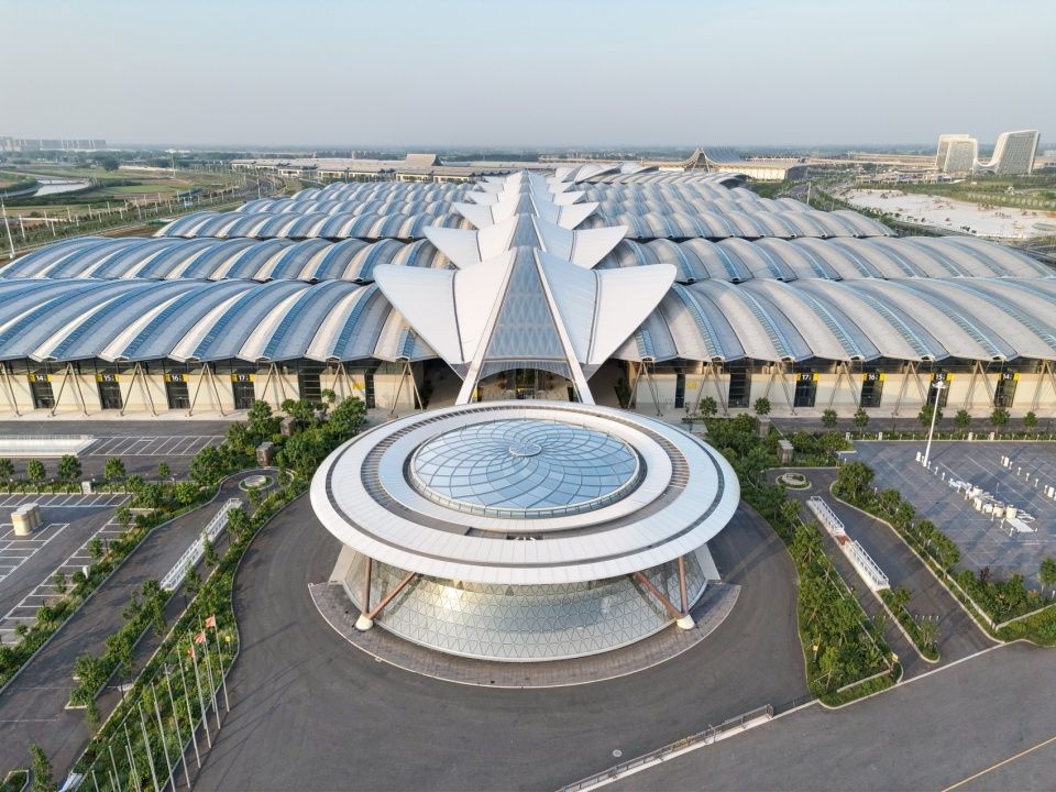 中原国际会展中心二期,郑州 / RSHP
