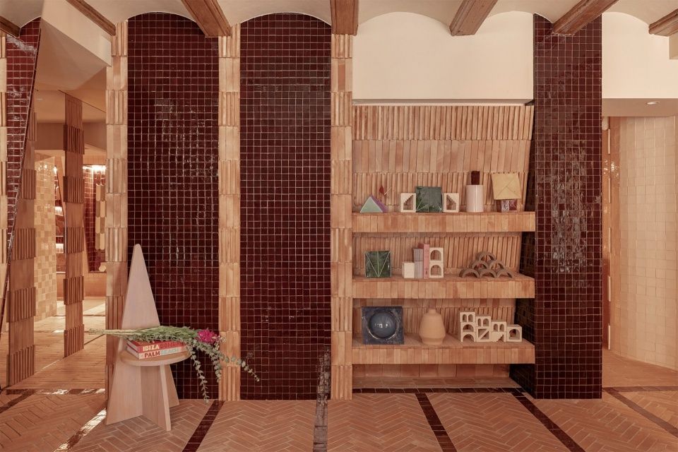 Maora陶瓷展厅,西班牙 / Masquespacio