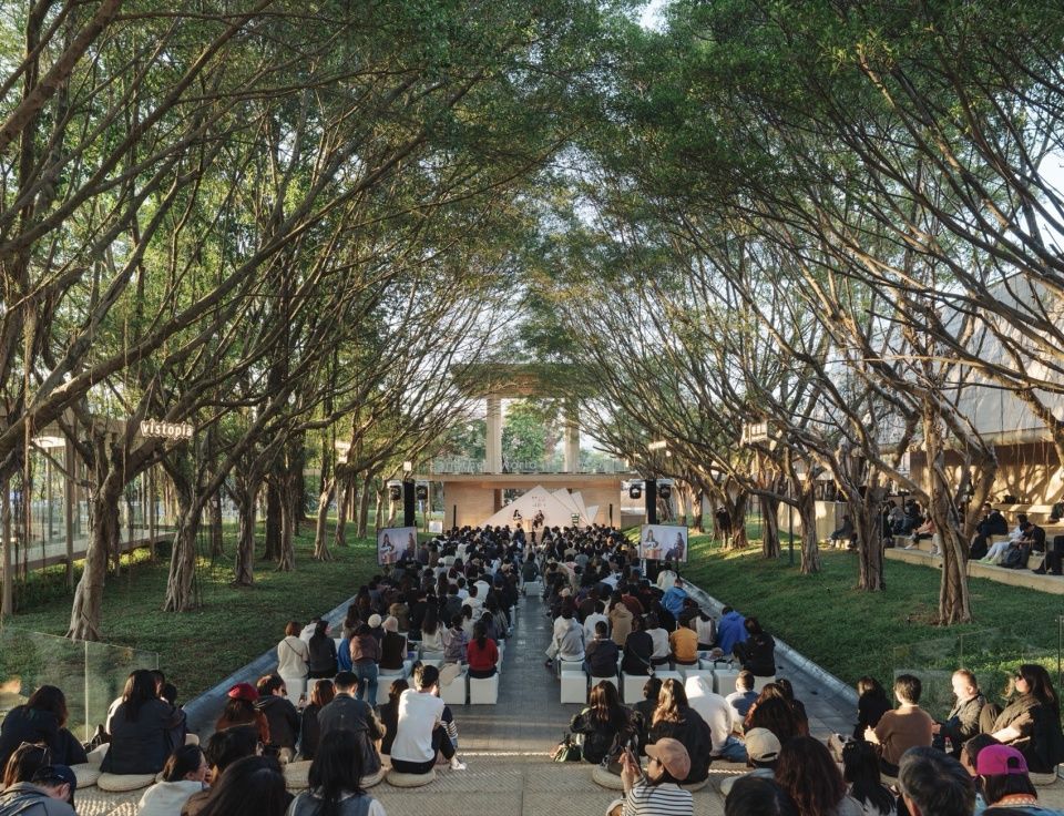 阿那亚艺术中心广州馆和社区食堂 / 直向建筑