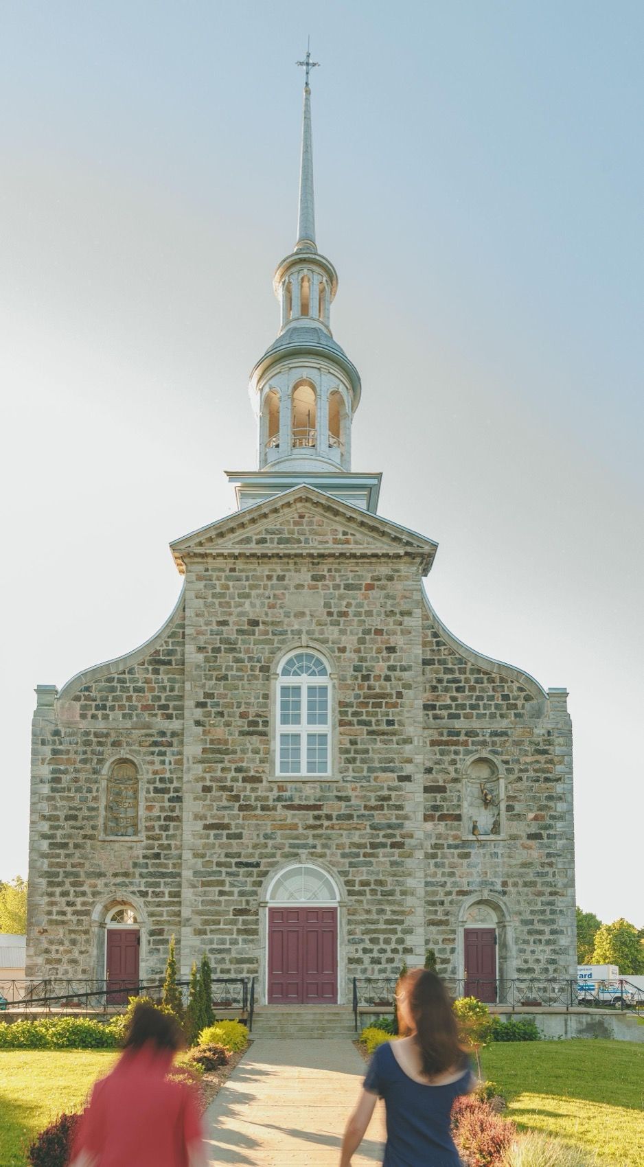 圣诺贝尔的《SOLEILS》,加拿大 / Étienne Paquette + the Municipality of Saint-Norbert