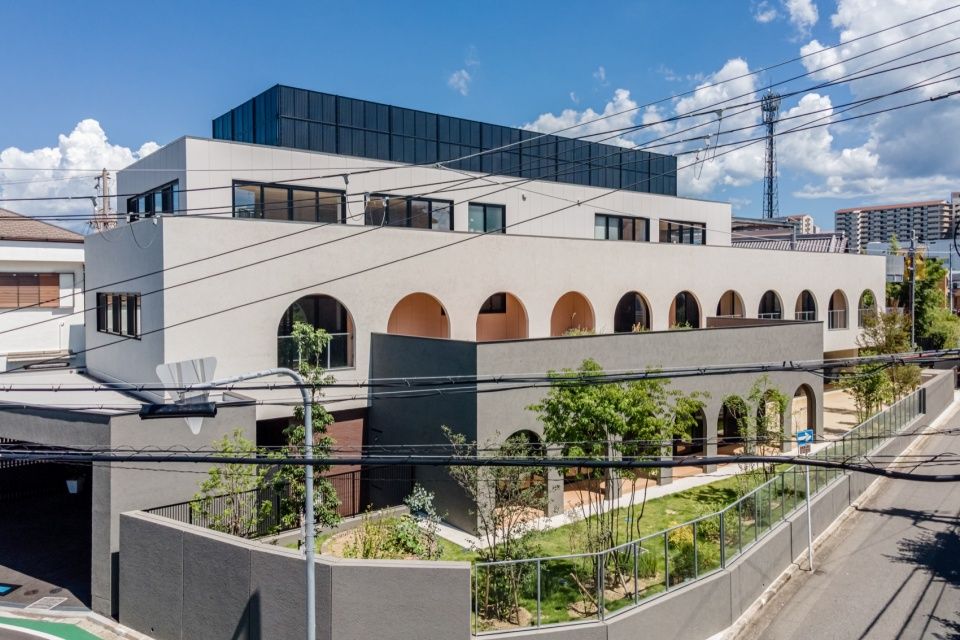 KC幼儿园及托育园,日本 / HIBINOSEKKEI + Youji no Shiro + KIDS DESIGN LABO