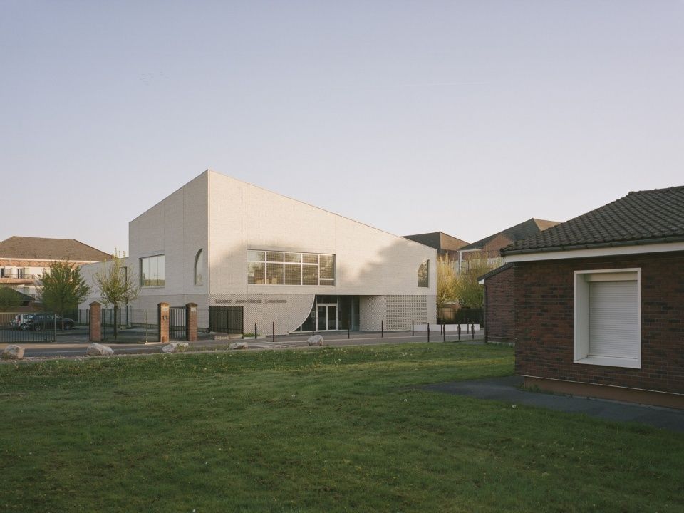 让-克洛德·卡萨德絮音乐与舞蹈学校，加拿大 / ateliers O-S architectes