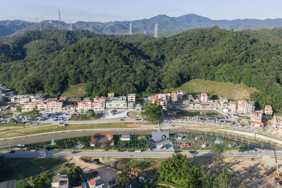 圆缺亭:嵌入地景的山门,惠州 / 风语筑