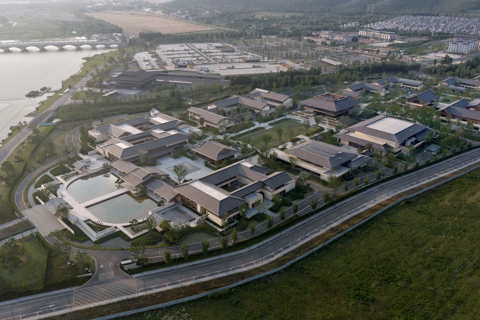 尼山中华优秀传统文化联合研究生院,山东曲阜 / 圆直建筑