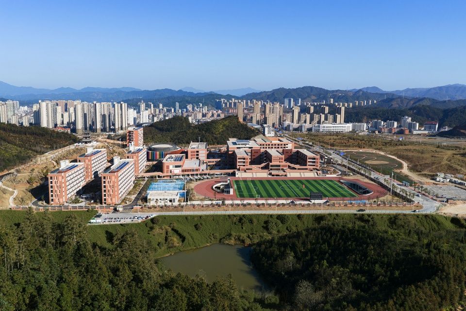 邵武一中新校区,福建南平 / 同济大学建筑设计研究院(集团)有限公司