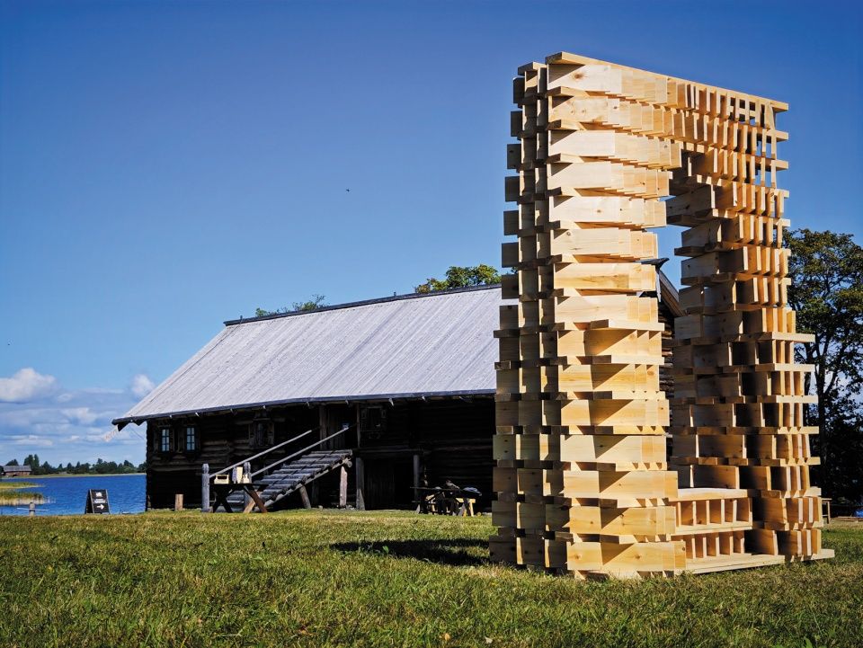 基日岛“取景框”观景装置 ,卡累利阿共和国 / Evgeny Makarenko Timber Architecture Workshop