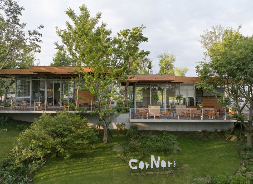 麓湖红石CorNori，四川成都 / 口口建筑