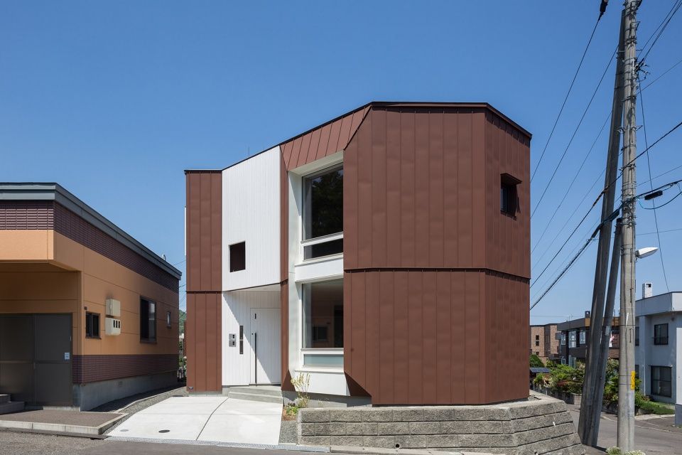 十字住宅，日本 / Yosuke Tomiya Architectural Design