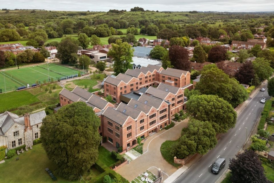 温彻斯特公学全新女生宿舍，英国 / Stanton Williams