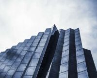 宁波市国际招标有限公司关于宁波大学科学技术学院1-2号公共教学楼1-2层教室改造工程的更正公告