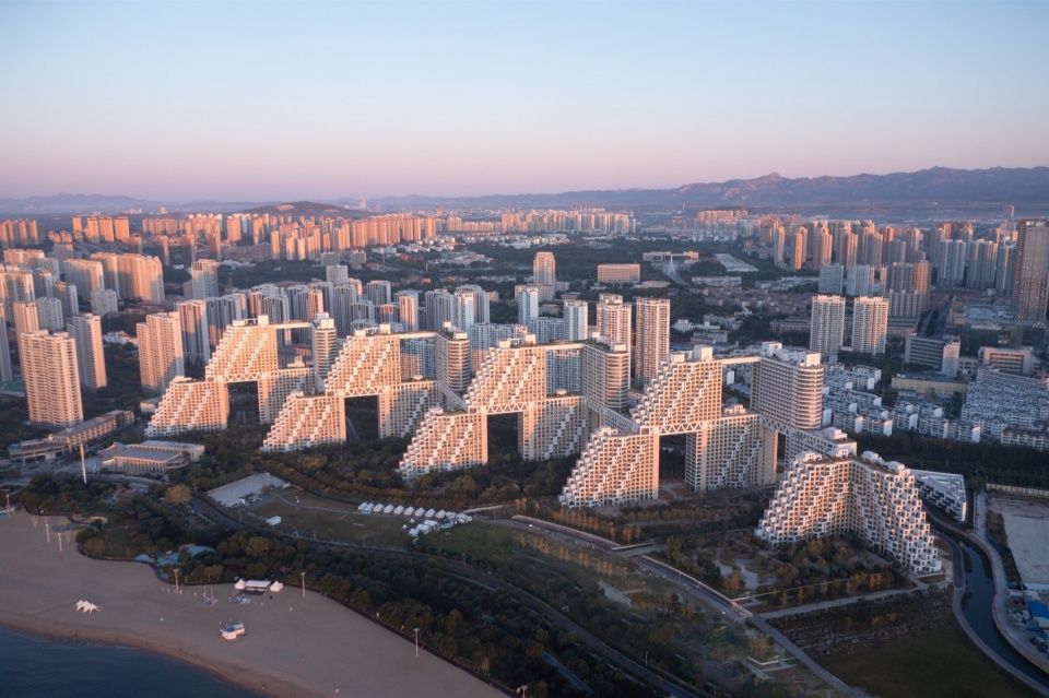 秦皇岛海碧台二期 / 萨夫迪建筑事务所
