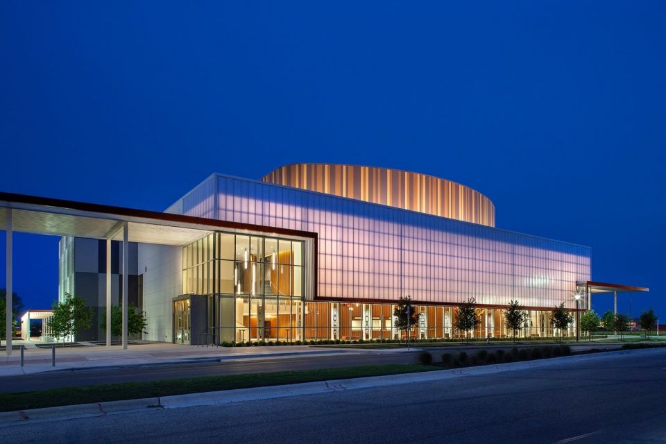 AISD表演艺术中心，奥斯汀 / Pfluger Associates Architects