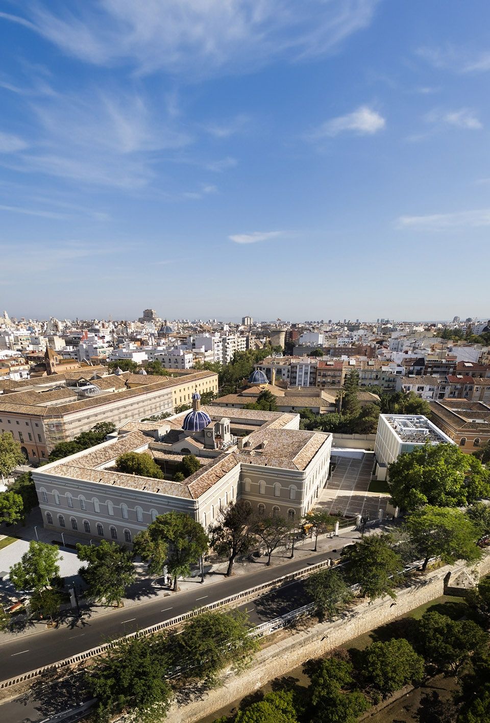 欧洲大学Turia校区，西班牙 / Ramón Esteve Estudio