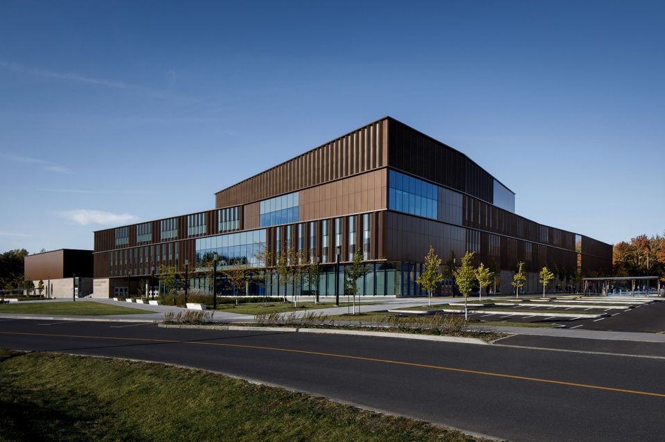 Bosquet中学，加拿大 / MSDL Architectes