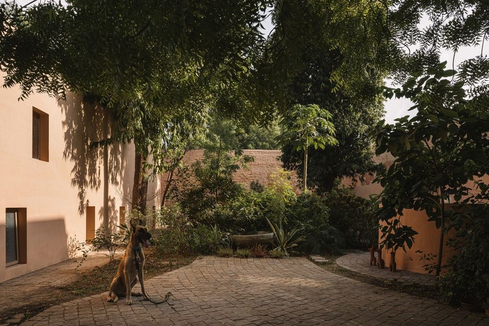 Mana工作室，印度 / Studio IKSOI