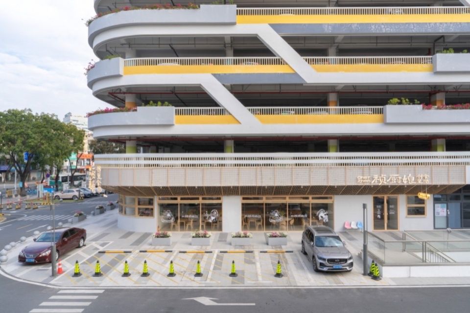 祯厨娘城市食堂，广东 / 堺工作室