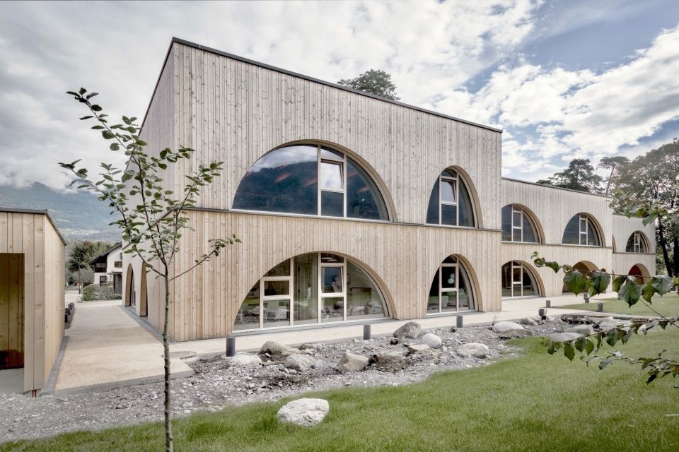 Allesamt综合家庭中心，奥地利 / Christian Schmoelz Architekt