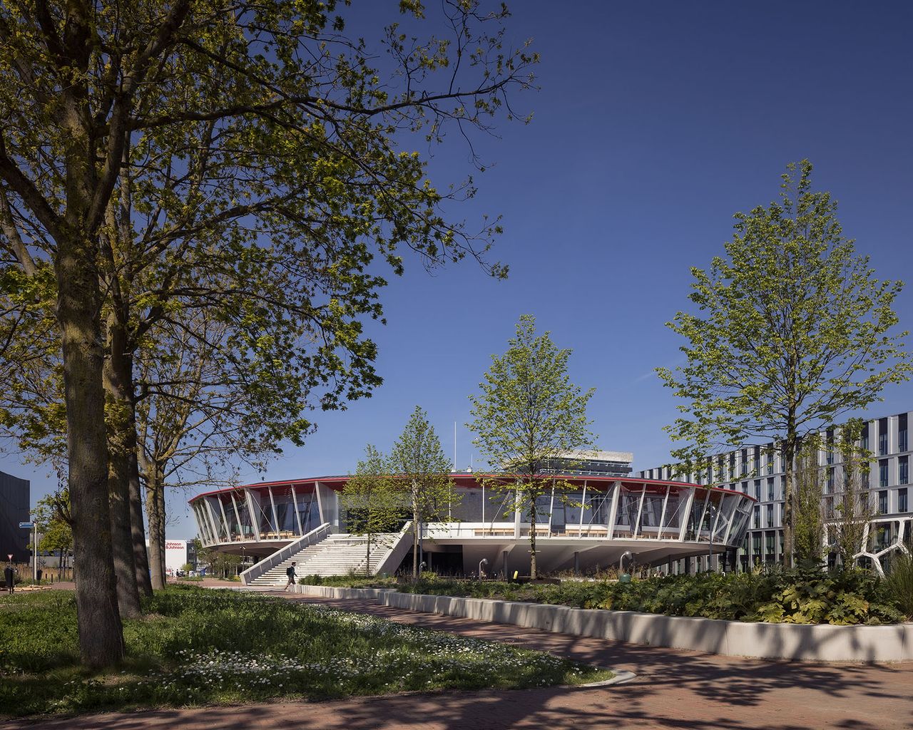 莱顿大学报告厅，荷兰 / Civic Architects