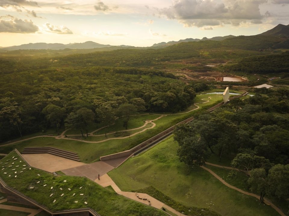 布鲁马迪纽纪念馆，巴西 / Gustavo Penna Arquiteto e Associados + Atiaia Lighting Design