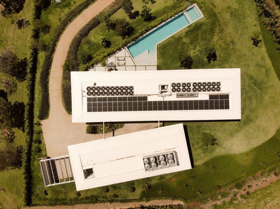 JL住宅，巴西 / Kiko Castello Branco