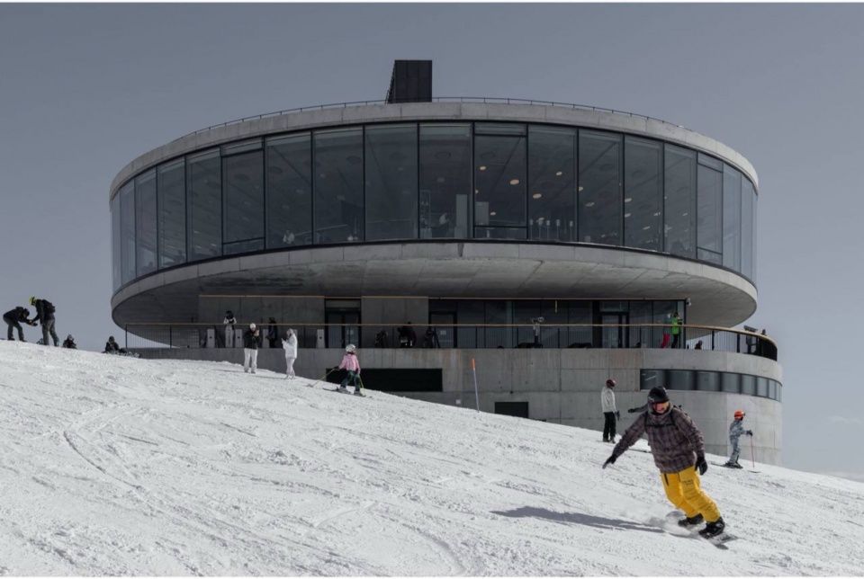 Plato餐厅，俄罗斯 / Kleinewelt Architekten