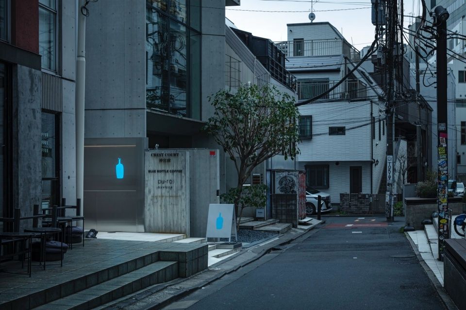 BLUE BOTTLE COFFEE 原宿店，东京 / TEKI DESIGN