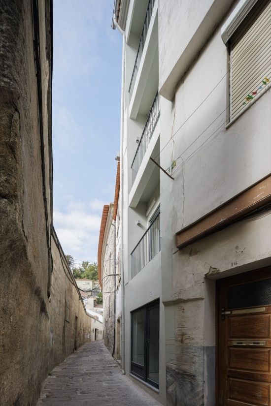 Miragaia住宅，葡萄牙 / Paulo Moreira Architectures
