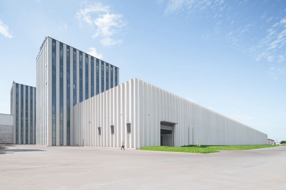 上海城建建设（实业）集团嘉兴装配式建筑基地，浙江海盐 / 上海诚建建筑规划设计有限公司