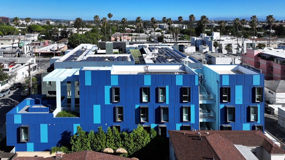 Berkeley Station保障性住房，美国 / Brooks + Scarpa
